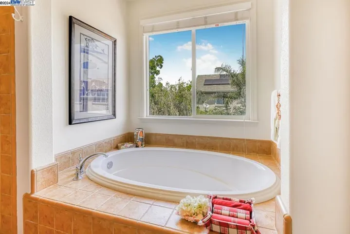 5288 Fern Ridge Cir, Discovery Bay, California 94505