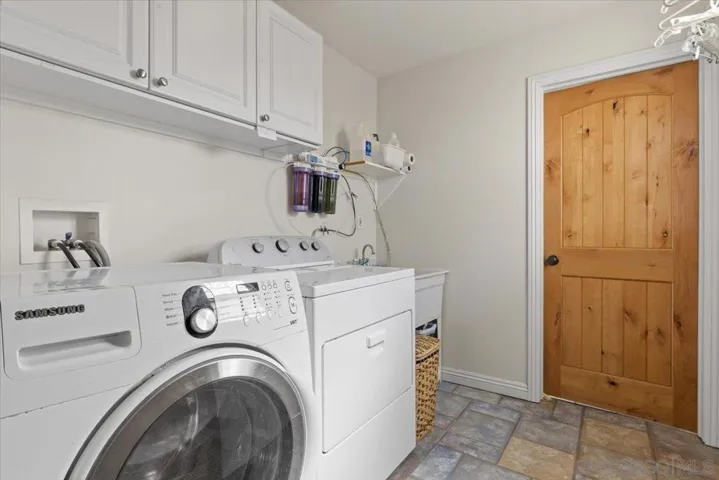 door leads into 1/2 bath