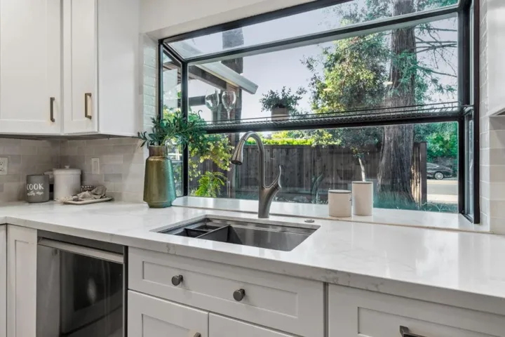 16220 Blossom Hill Road, Los Gatos, California 95032