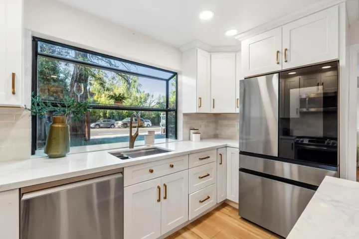 16220 Blossom Hill Road, Los Gatos, California 95032