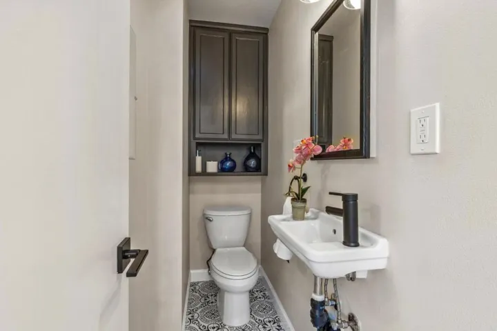 16220 Blossom Hill Road, Los Gatos, California 95032