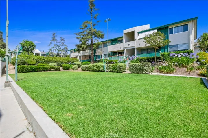 15432 La Mirada Boulevard A201, La Mirada, California 90638