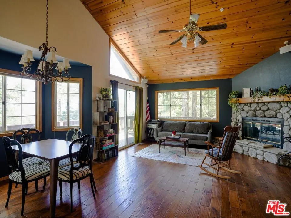 25274 North Road, Twin Peaks, California 92391 home-pic-9