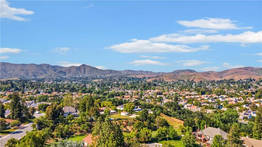 6055 Macadam Court, Agoura Hills, California 91301