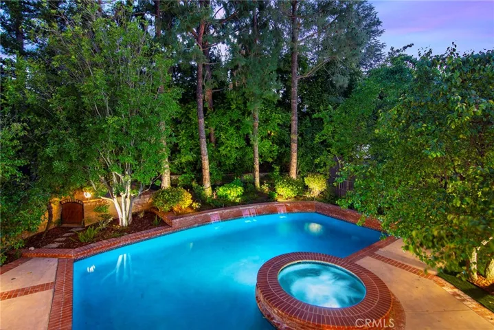 6055 Macadam Court, Agoura Hills, California 91301