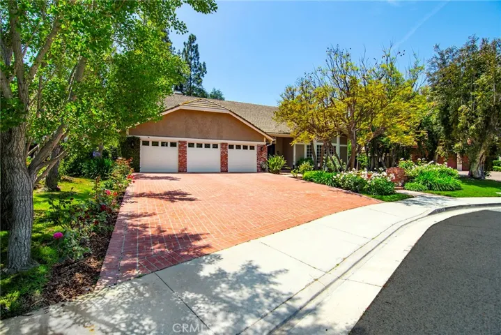 6055 Macadam Court, Agoura Hills, California 91301