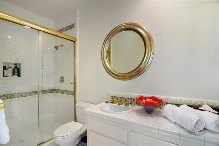 6055 Macadam Court, Agoura Hills, California 91301