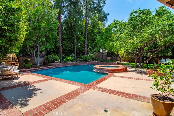 6055 Macadam Court, Agoura Hills, California 91301