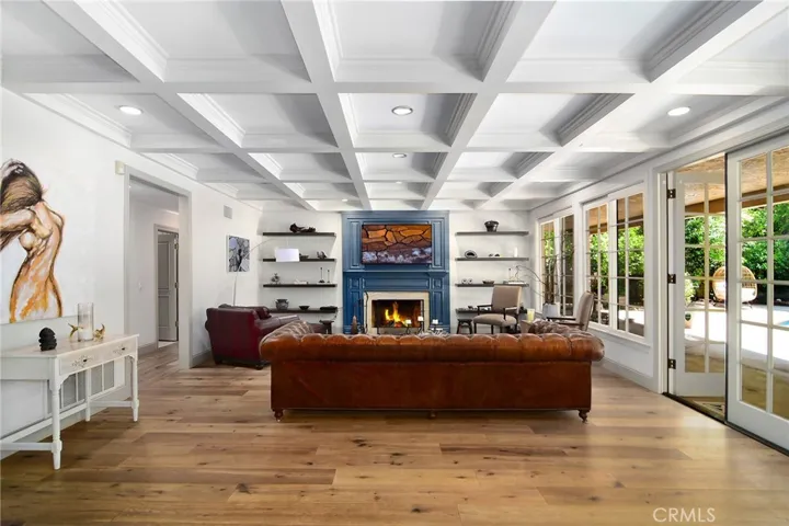 6055 Macadam Court, Agoura Hills, California 91301