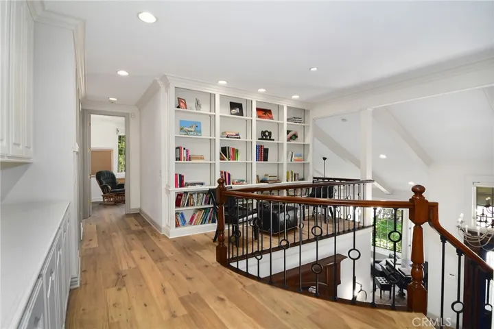 6055 Macadam Court, Agoura Hills, California 91301