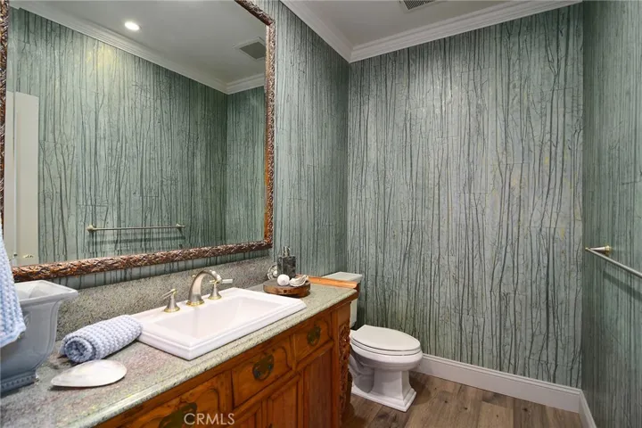 6055 Macadam Court, Agoura Hills, California 91301