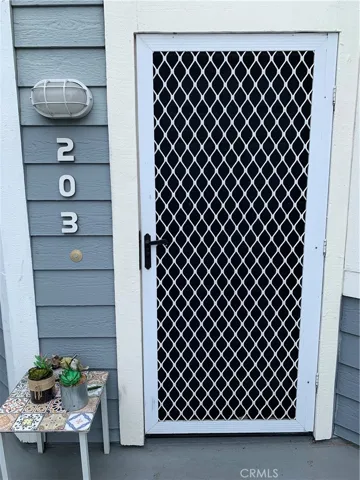 8211 Mainsail Drive 203, Huntington Beach, California 92646