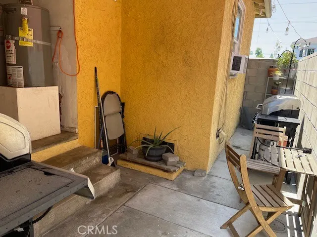1850 N Hollywood Way, Burbank, California 91505