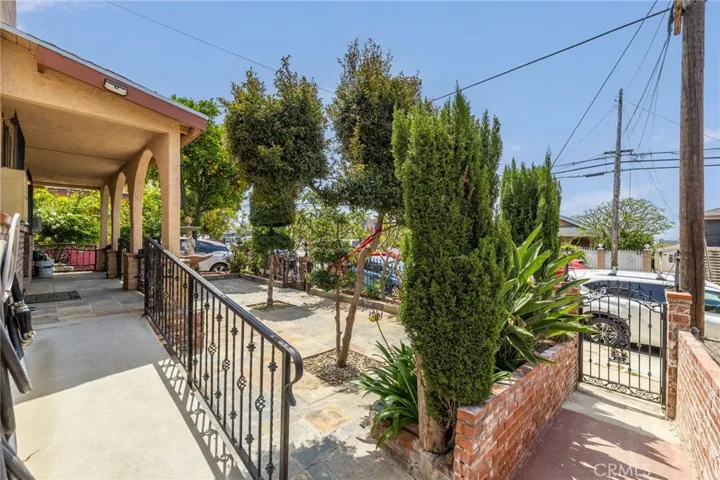 Ease of access is part of the charm of 3723 East 5th Street