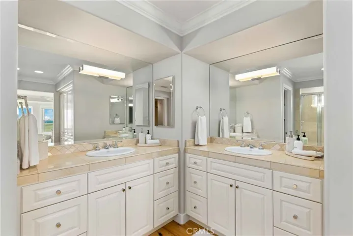 506 W Oceanfront 1, Newport Beach, California 92661