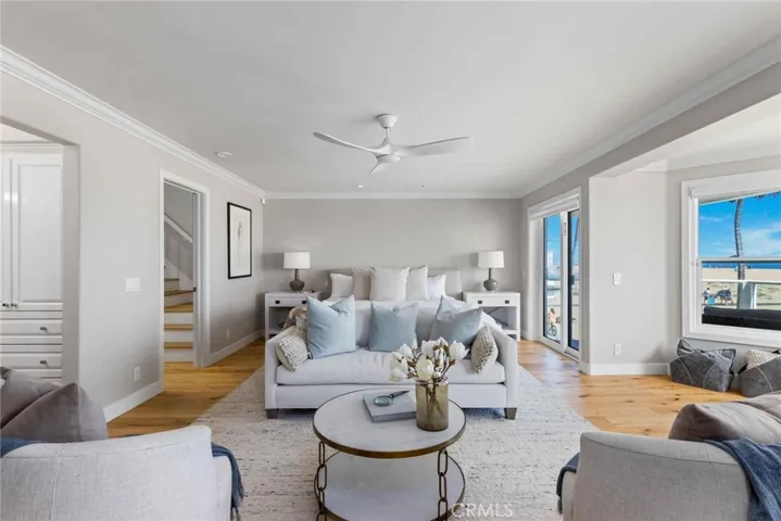 506 W Oceanfront 1, Newport Beach, California 92661