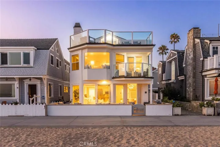 506 W Oceanfront 1, Newport Beach, California 92661
