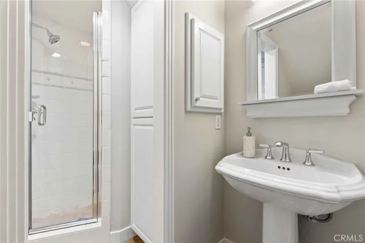 506 W Oceanfront 1, Newport Beach, California 92661