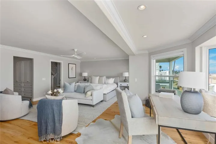 506 W Oceanfront 1, Newport Beach, California 92661
