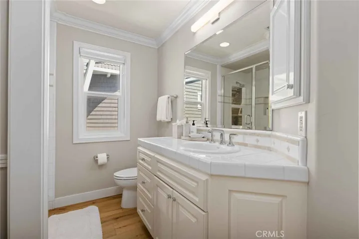 506 W Oceanfront 1, Newport Beach, California 92661