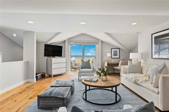 506 W Oceanfront 1, Newport Beach, California 92661
