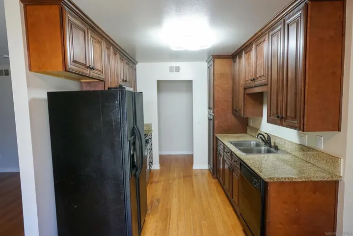 10021 Pebble Beach Dr, Santee, California 92071