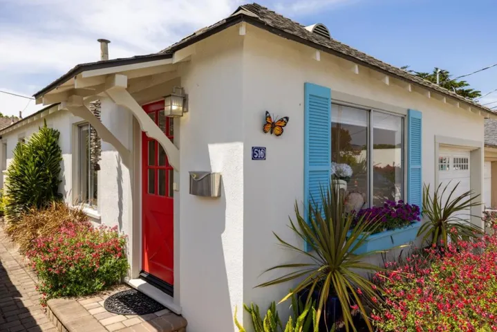 516 12th Street, Pacific Grove, California 93950