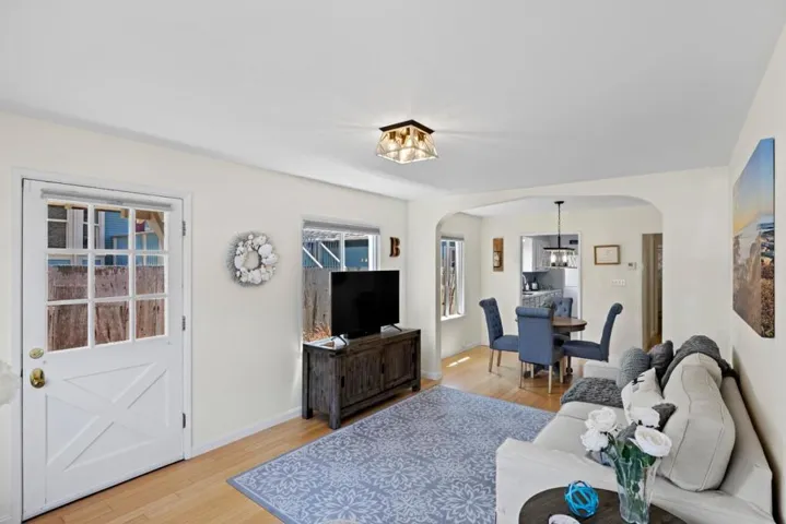 516 12th Street, Pacific Grove, California 93950