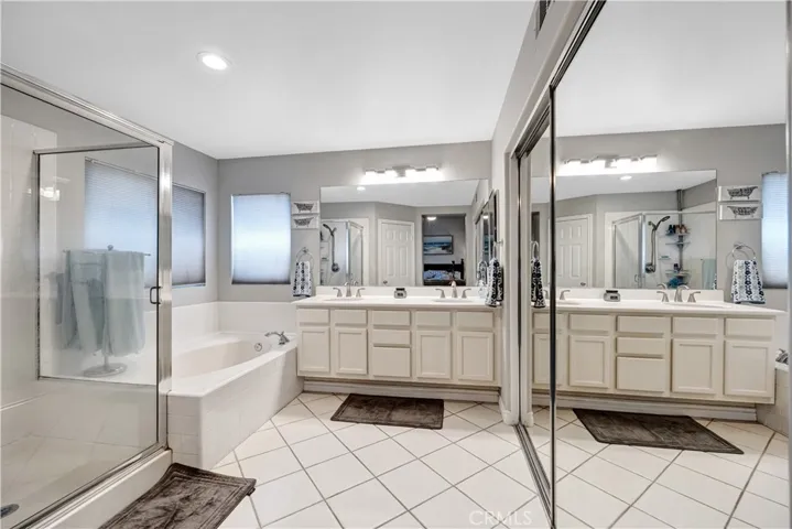 10 Spring View Way, Rancho Santa Margarita, California 92688