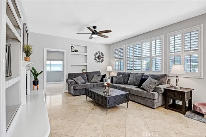 10 Spring View Way, Rancho Santa Margarita, California 92688