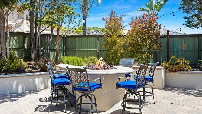 10 Spring View Way, Rancho Santa Margarita, California 92688