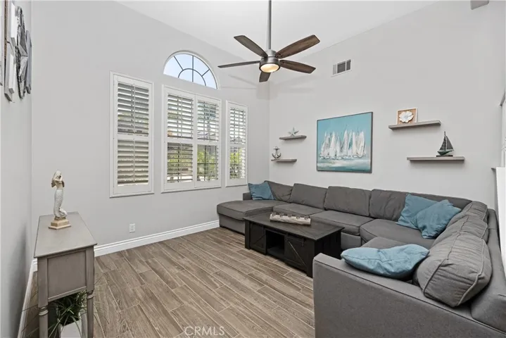 10 Spring View Way, Rancho Santa Margarita, California 92688