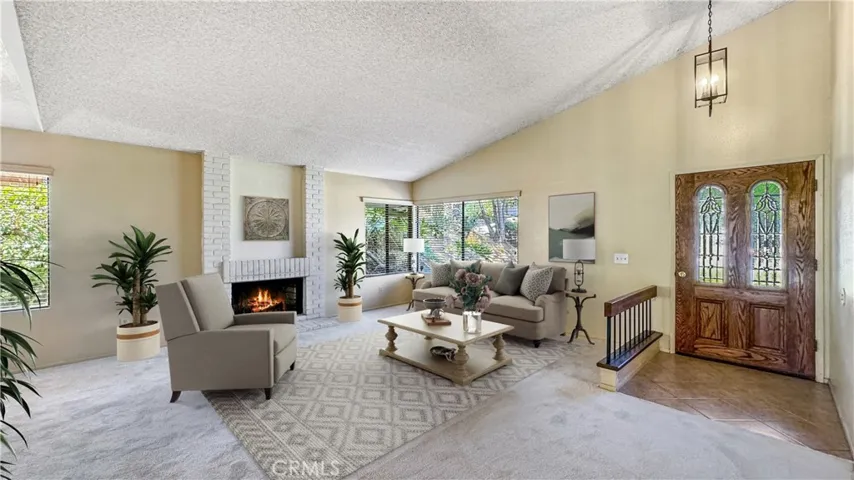 2210 Black Oak Place, Riverside, California 92506
