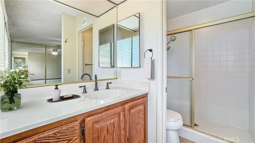 2210 Black Oak Place, Riverside, California 92506