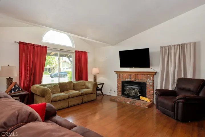 1343 Pera Street, Corona, California 92882