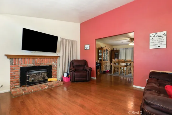 1343 Pera Street, Corona, California 92882