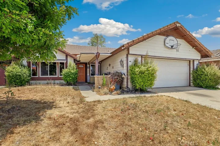 1343 Pera Street, Corona, California 92882