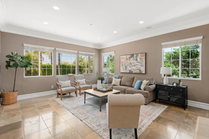 2974 Las Olas Court, Carlsbad, California 92009