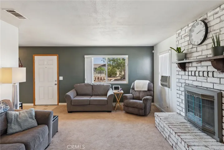 11935 Calcite Avenue, Hesperia, California 92345