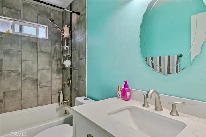 11935 Calcite Avenue, Hesperia, California 92345