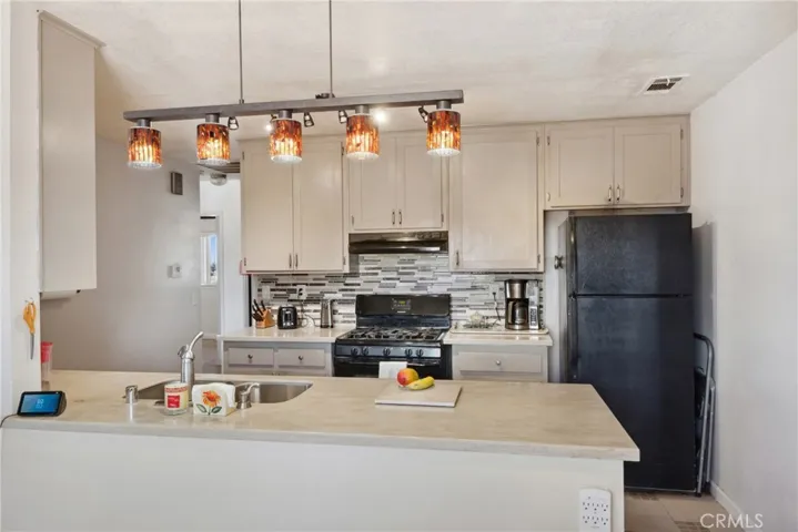 11935 Calcite Avenue, Hesperia, California 92345