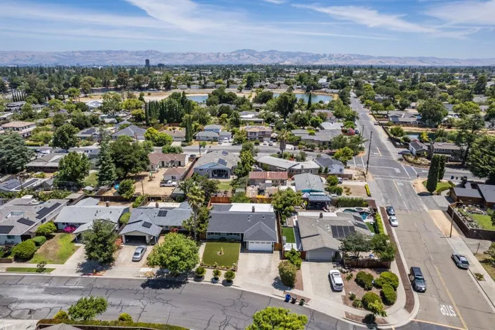 726 Sobrato Drive, Campbell, California 95008