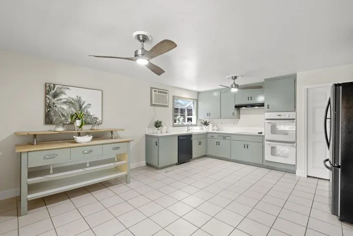 726 Sobrato Drive, Campbell, California 95008