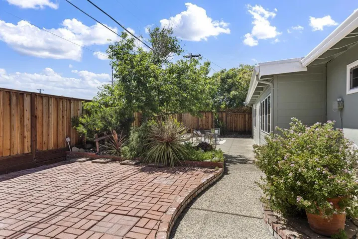 726 Sobrato Drive, Campbell, California 95008