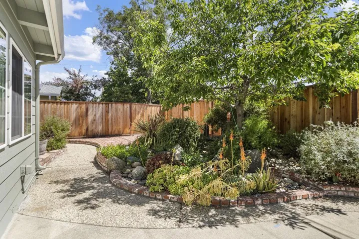 726 Sobrato Drive, Campbell, California 95008