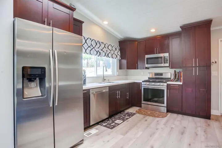 1113 Harvest Lane, Vista, California 92081