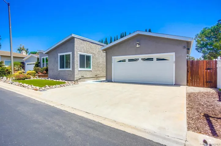 1113 Harvest Lane, Vista, California 92081