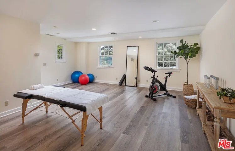 Bonus room