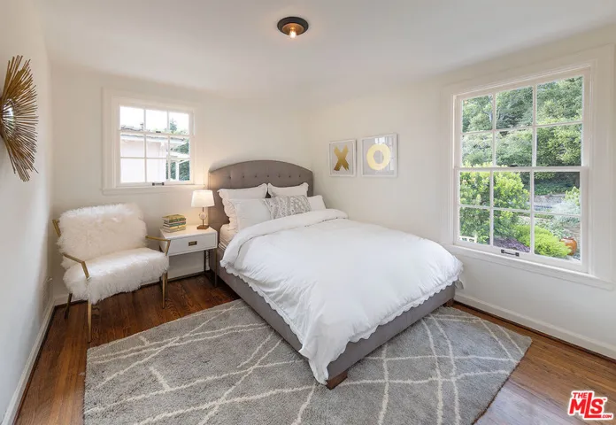 Guest bedroom