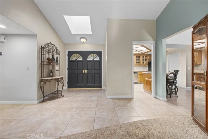 5701 Oakleaf Street, Bakersfield, California 93308